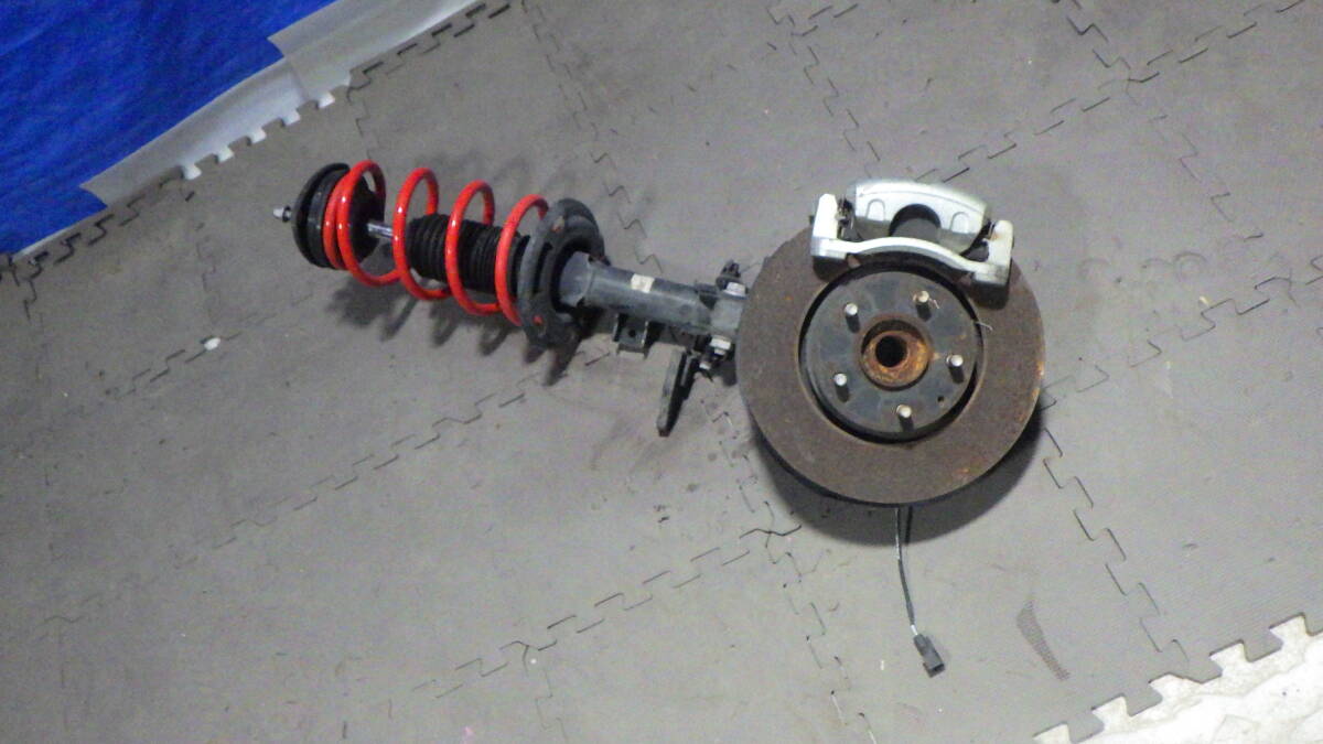 70203-7 CX-5 KF2P フロント 右 ストラット ハブ付 バネ赤 AUTO EXe? K128 34 700A 純正 中古 棚X-13拍卖