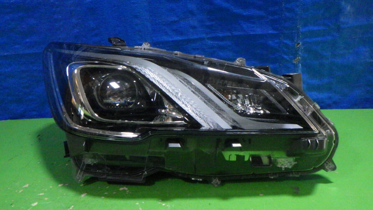 70215-4 クラウン アスリート GRS210 後期 右 ヘッド ライト コイト/30-443 打刻W 純正 中古 棚39拍卖