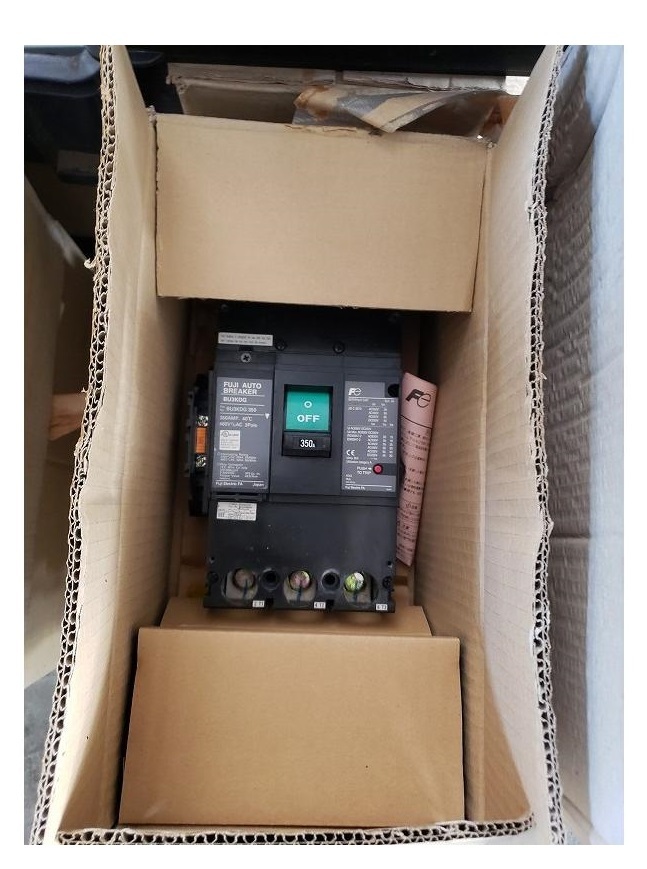 C3【棚富イカ296271-54(2)】新品 富士オートブレーカー 350A BU3KDG 2台有り1台価格拍卖
