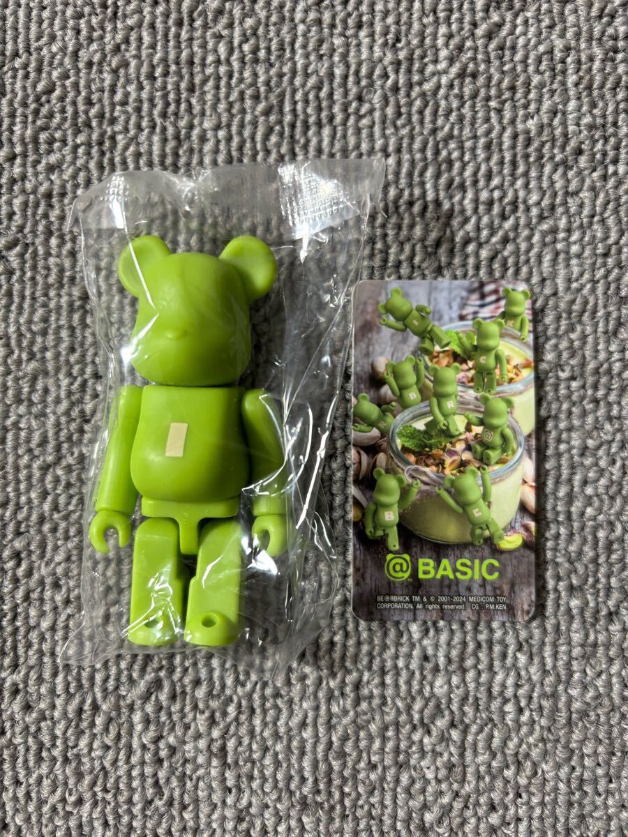 BE@RBRICK SERIES49 ベーシック 緑 メディコムトイ ベアブリック 100% シリーズ49 BASIC 「I」 グリーン ピスタチオ 拍卖