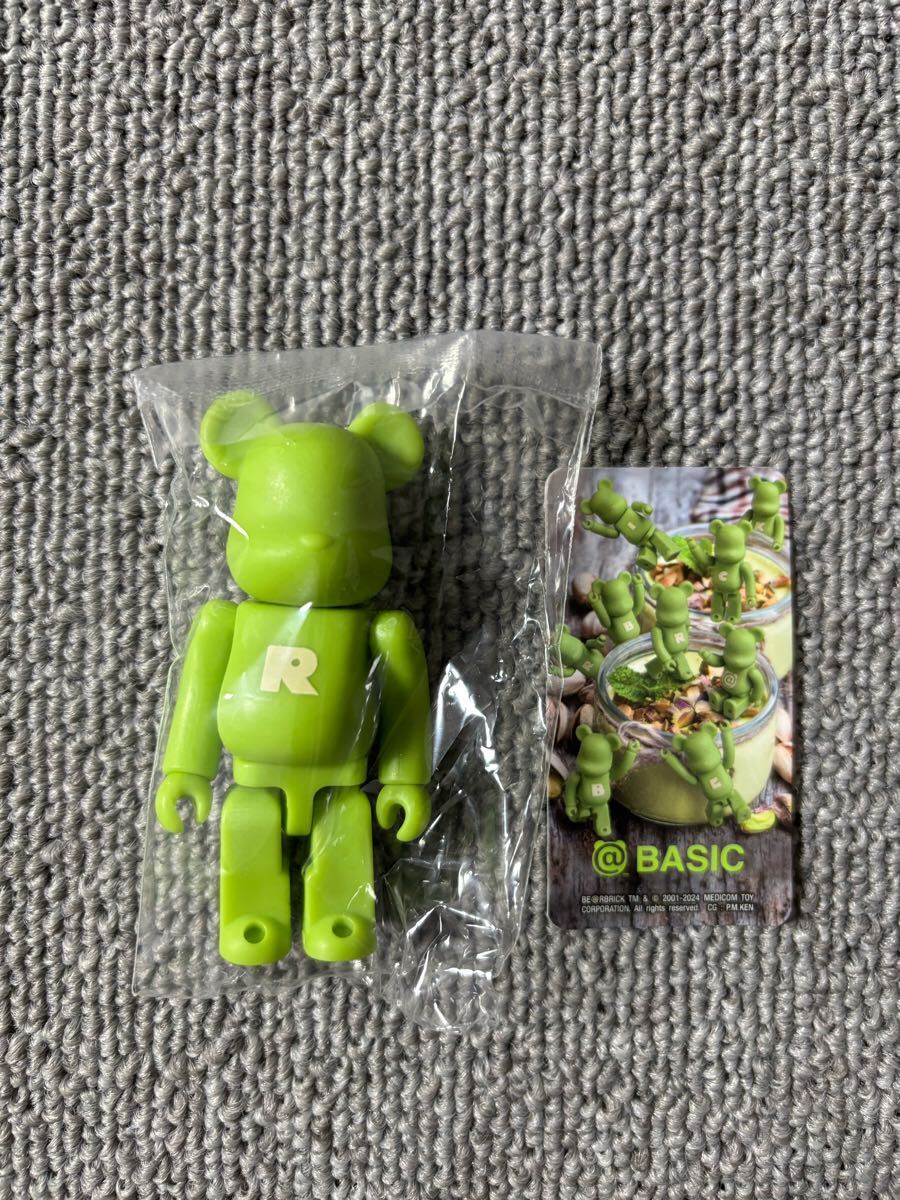 BE@RBRICK SERIES49 ベーシック 緑 メディコムトイ ベアブリック 100% シリーズ49 BASIC 「R」 グリーン ピスタチオ 拍卖