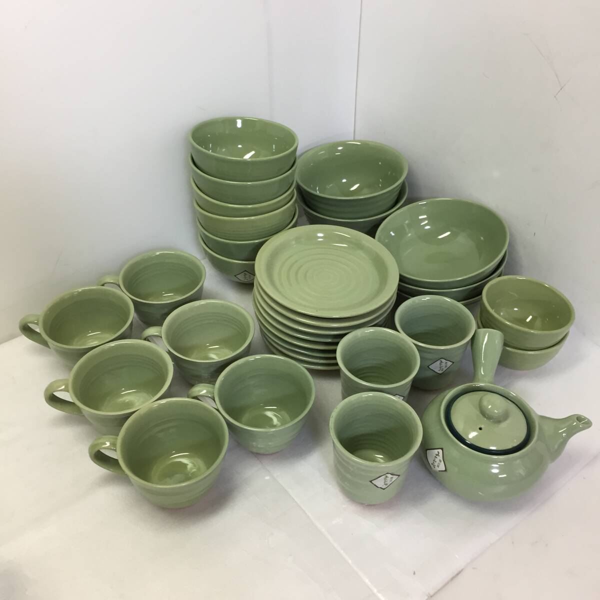 ※即決△陶芸 陽山窯 30個+急須セット セット売り ティーカップ 丼ぶり 食器 平皿 みどり グリーン 湯呑 茶 プレート皿 【現状渡し】 拍卖