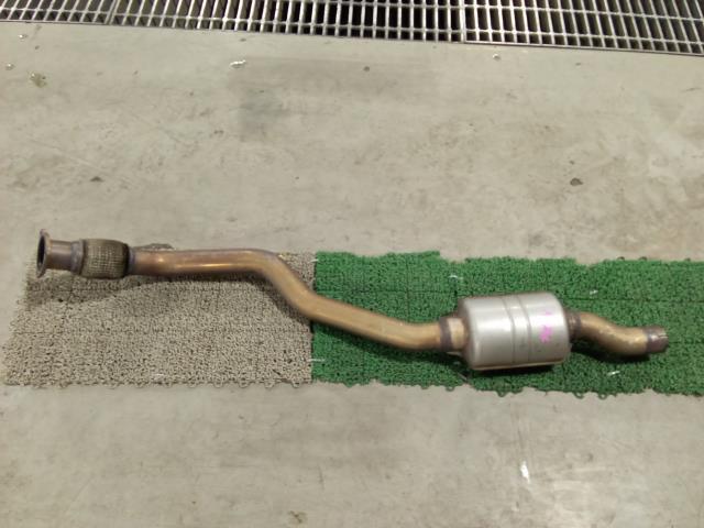 アウディ A6 DBA-4GCHVS フロント マフラー パイプ拍卖