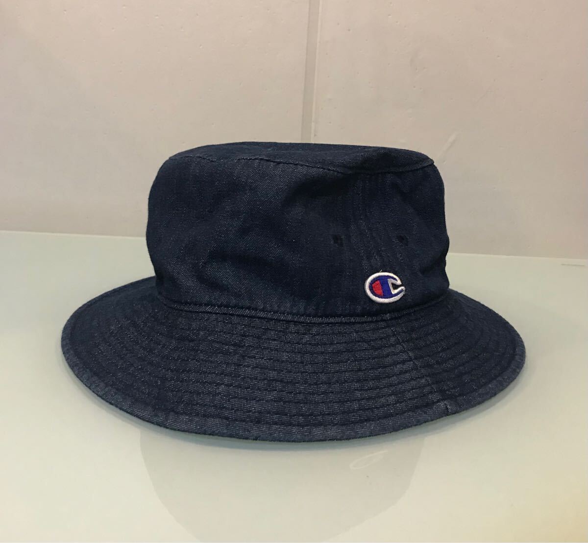 チャンピオン×グリーンレーベルリラクシング 別注 バケットハット デニム拍卖