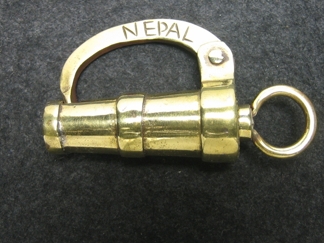 ◎●鍵 ネジ式   no.1 錠前 NEPAL      ネパール拍卖