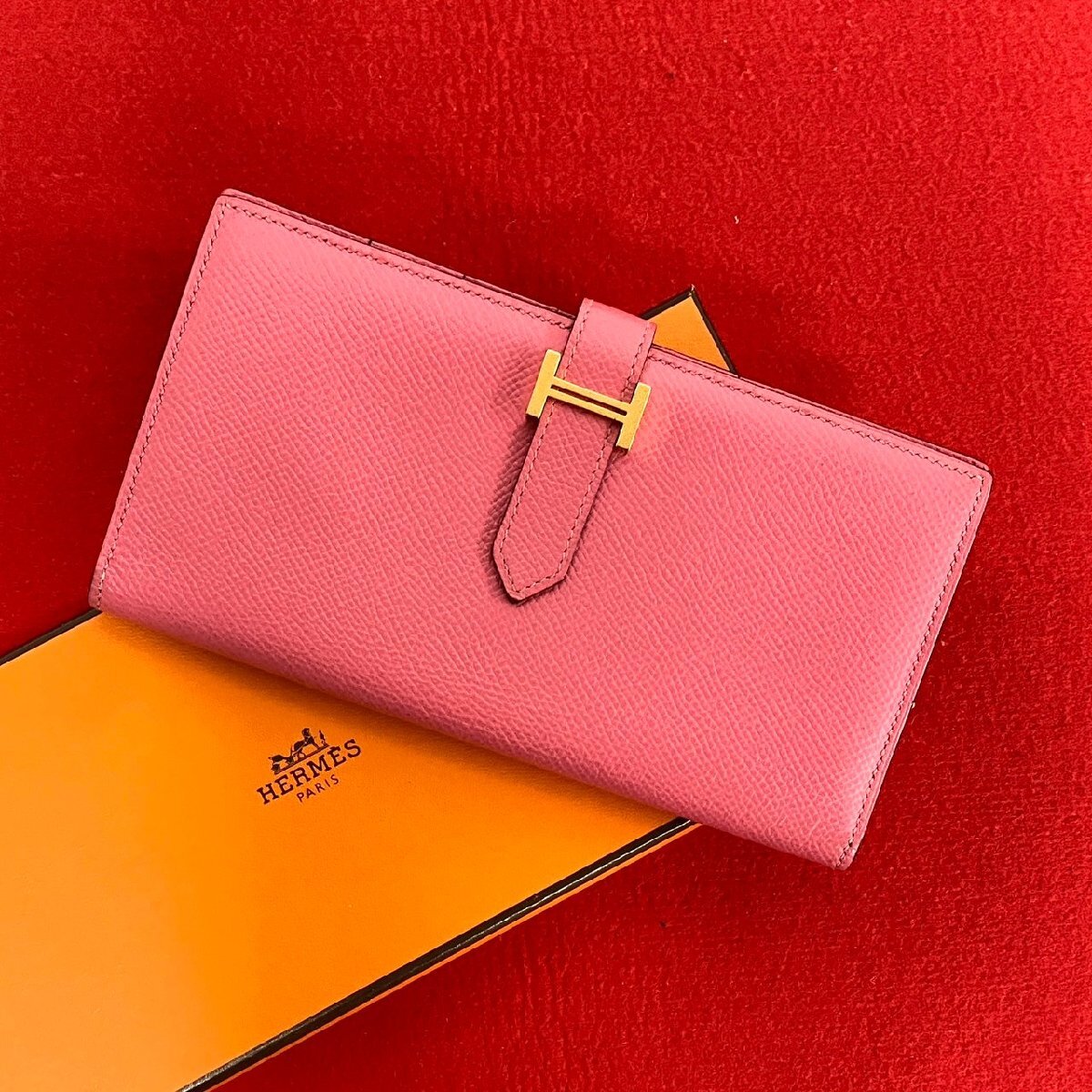 極 美品 A 刻印 HERMES エルメス ベアン スフレ ヴォーエプソン レザー 本革 二つ折り 長財布 ウォレット 札入れ 小銭入れ ピンク 33928拍卖