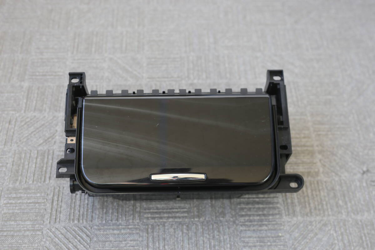 トヨタ 210系クラウン 後期 純正 インストルメントパネルカップ ホルダ 55620-30360 GRS210 GRS211 GRS214 AWS211 AWS210 ARS210拍卖