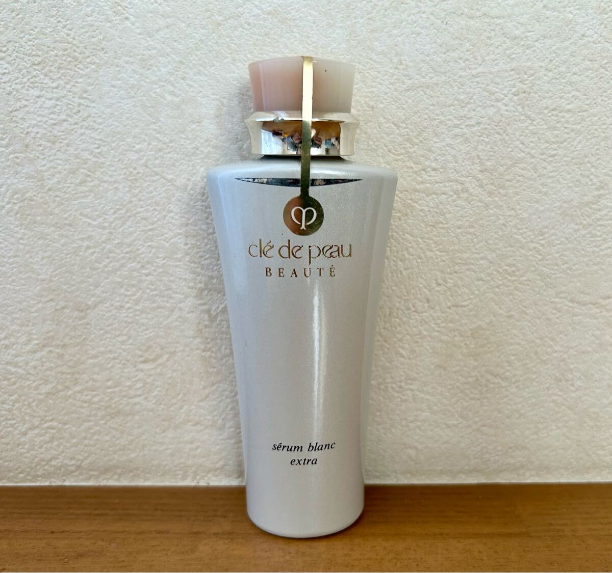 【送料無料】クレドポーボーテ セラムブランエクストラf(美容液)40ml 未使用拍卖