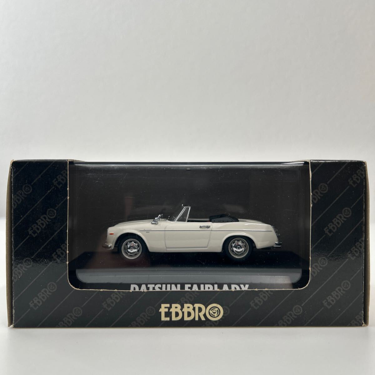 EBBRO 1/43 DATSUN FAIRLADY 2000 SR311 White エブロ ダットサン フェアレディ 2000 ホワイト ミニカー モデルカー 日産拍卖