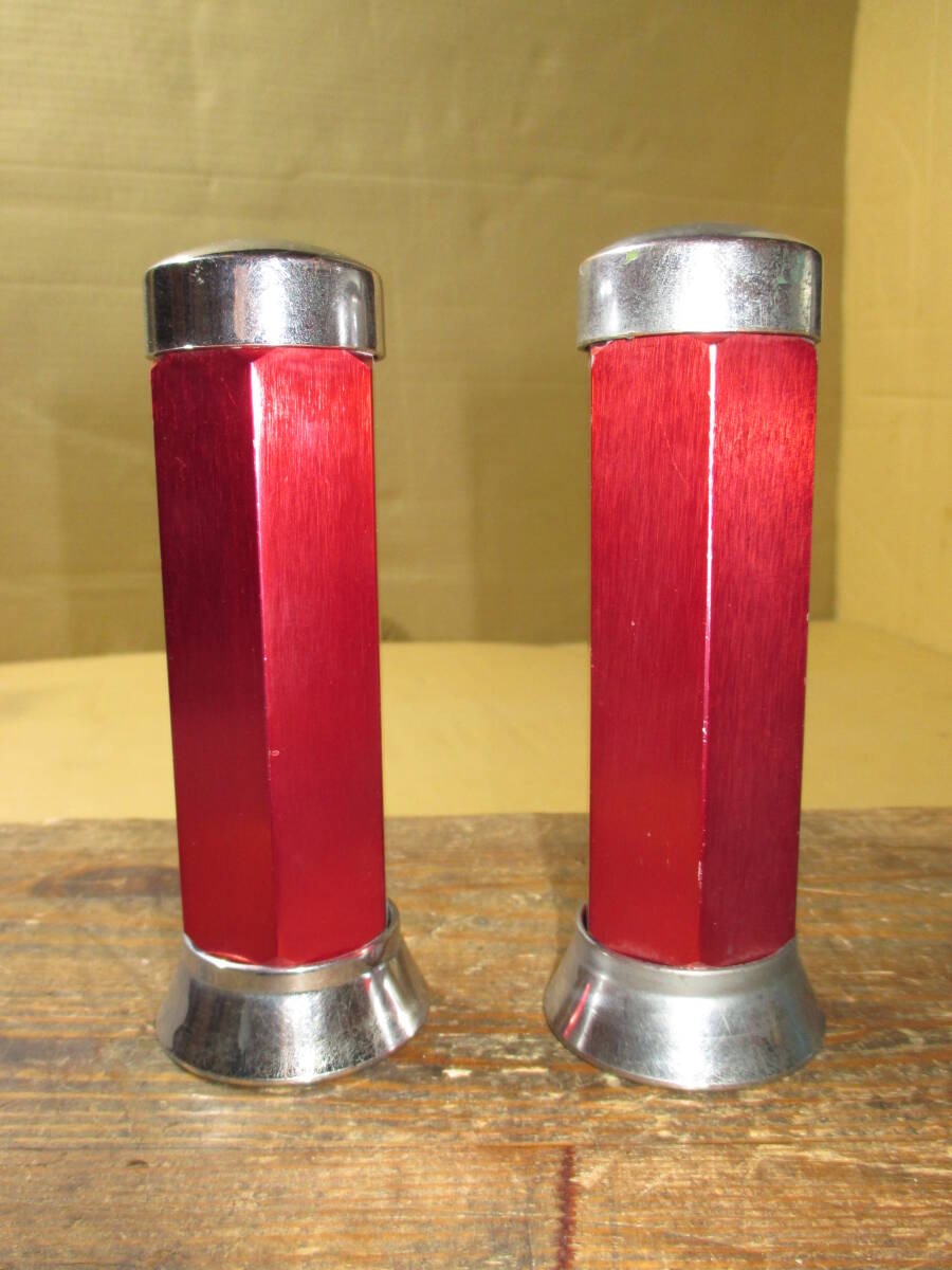 ヘキサゴン アルミ グリップ 22.2mm グリップ 六角 赤 アルマイト 当時物 検) マグナ ジャズ モンキー ビラーゴ ゴリラ バンバン エイプ拍卖