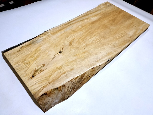 送料無料!TT-194 トチ 栃 橡 1000mm×400~460mm×35mm【新潟 Junshin -潤森-】拍卖