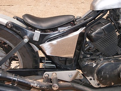 日本製です ビラーゴ250用ステンレス製サイドカバー Virago250にボルトオンで取り付け簡単です 国産アメリカン チョッパー カスタム 拍卖