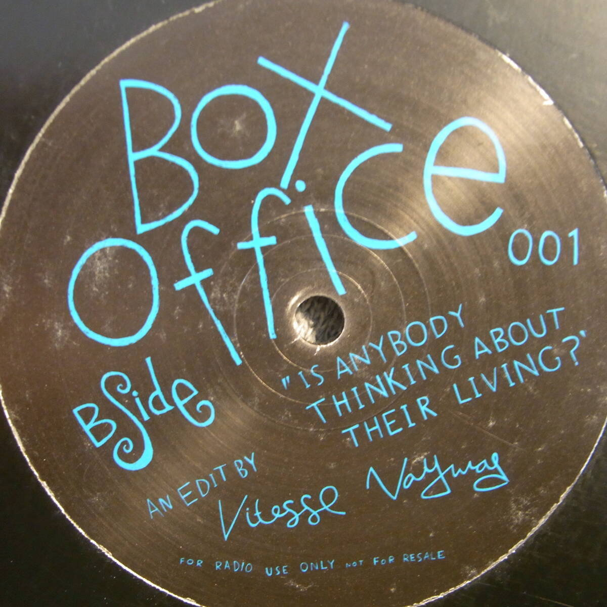 Vitesse Nayway - I'm Not Moving / Is Anybody Thinking About Their 拍卖