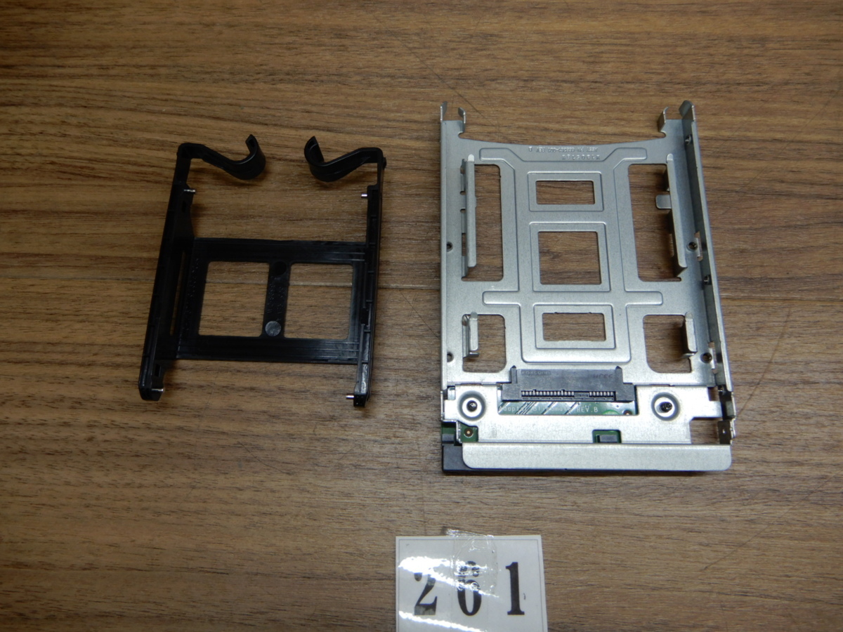 261★HP★簡単接続★2.5インチ - 3.5インチ変換アダプター (マウンター付き)拍卖