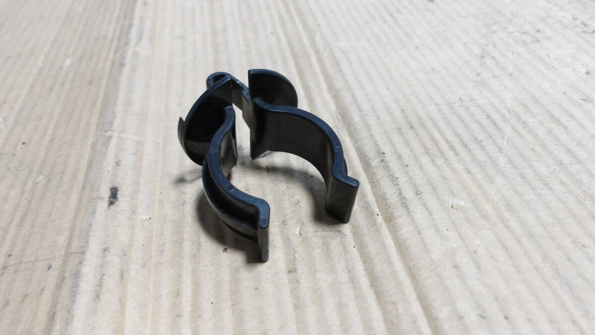 CV21SワゴンRサンバイザーCT21Sスズキ純正 発煙筒ホールダー助手席 左下 足元 固定ホルダー部品取り車あります拍卖