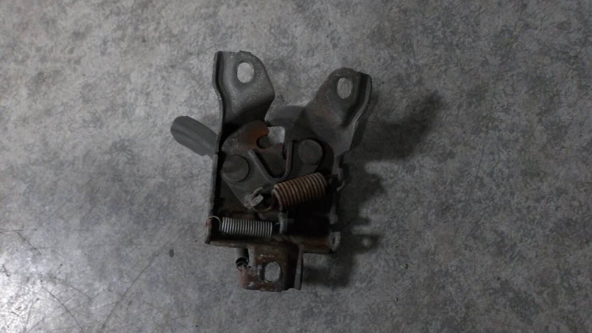 CV21SワゴンRスズキCT21S純正ボンネット ロック フード ロック ボンネットフード キャッチ部品取り車あります拍卖