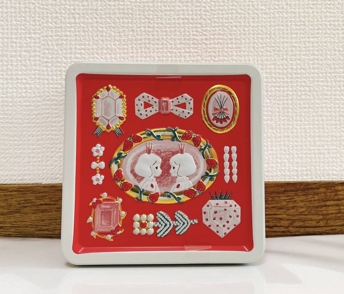 松風屋 いちごの日  バレンタインチョコ 缶 アソート缶 バレンタイン いちごアソート缶 拍卖