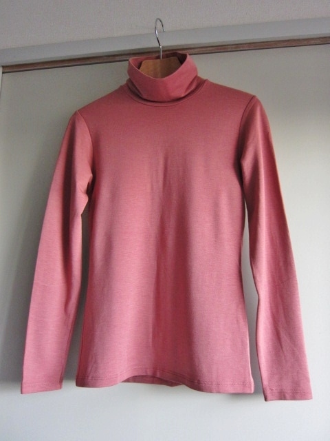 綺麗め UNIQLO ヒートテック HEAT TECH EXTRAWARMブランド ユニクロ レア色 HEATTECH 温か ハイネック 軽量 特 得拍卖