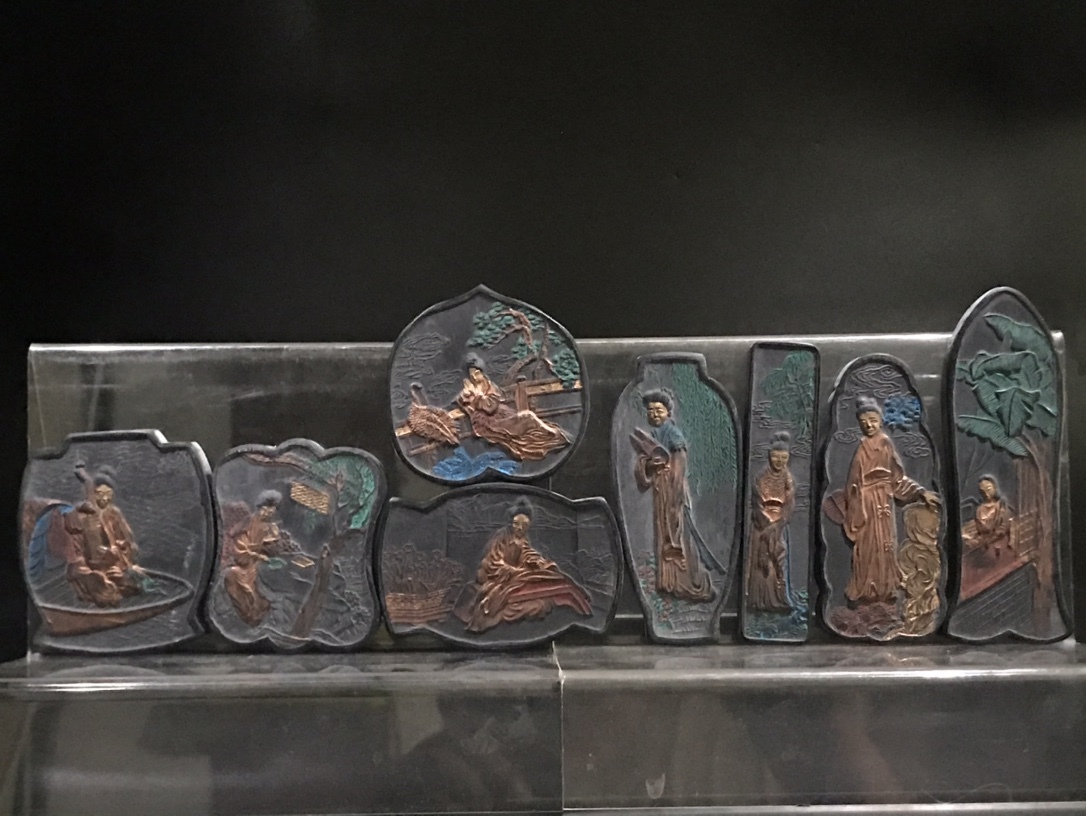 清時代 古徽州墨 仕女図 書道具 文房具 彩絵 書画用墨 文人雅士墨 可使用 極細工 古賞物 古美味 東洋彫刻 時代物 骨董 中国古美術拍卖