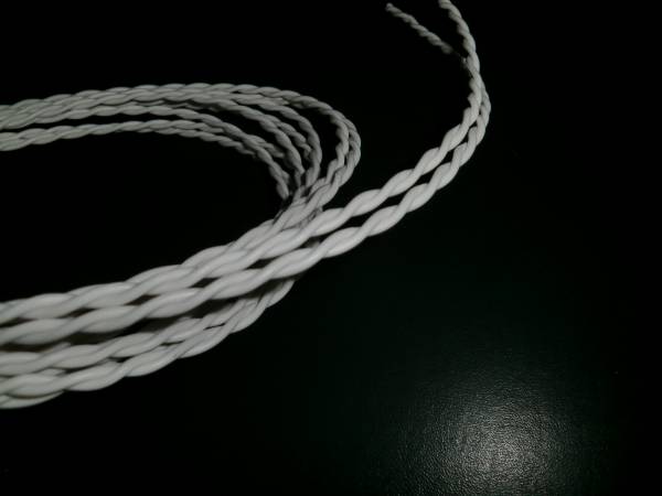 ■脅威のスピーカーケーブル■高純度銅のツイスト単線■1.5mペア■他にはない単線の解像度をお試しください■拍卖