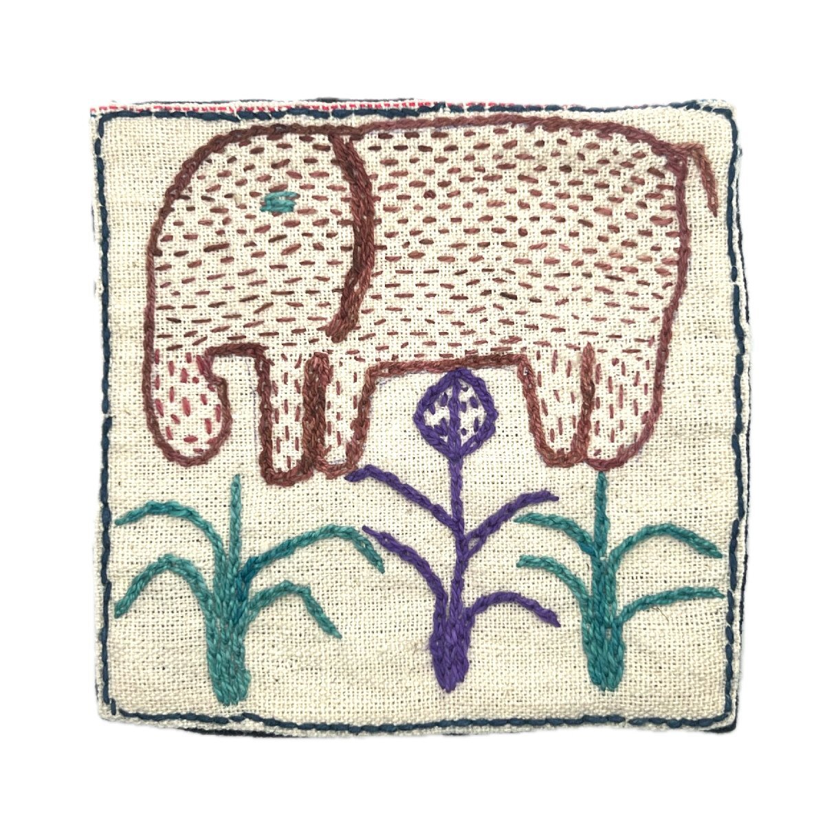 エスニックモチーフ刺繍 アジアン雑貨手芸材料 プリミティブアート ハンドメイドコースター ラオスレンテン族 動物 ゾウ拍卖