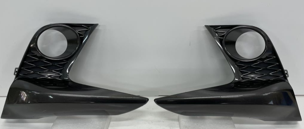 ■新品■トヨタ 純正 CT200h 中期 Fスポーツ フォグランプカバー 左右セット拍卖