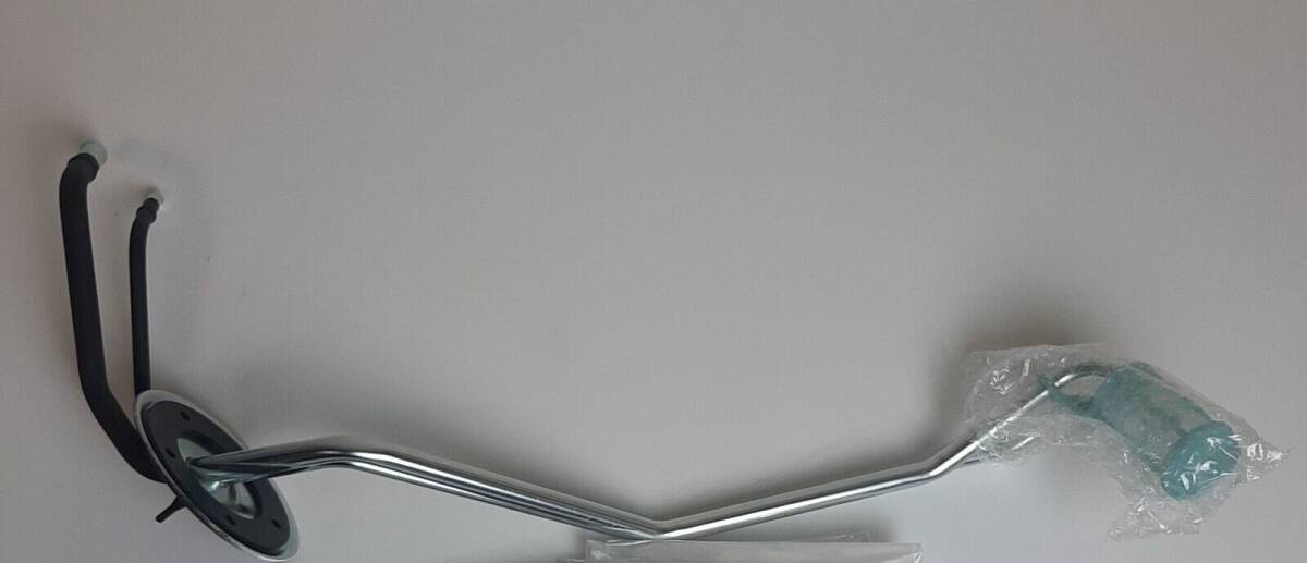 ■新品■トヨタ純正 TOYOTA 70 ランドクルーザー ランクル フューエルタンク サクション 燃料タンク拍卖