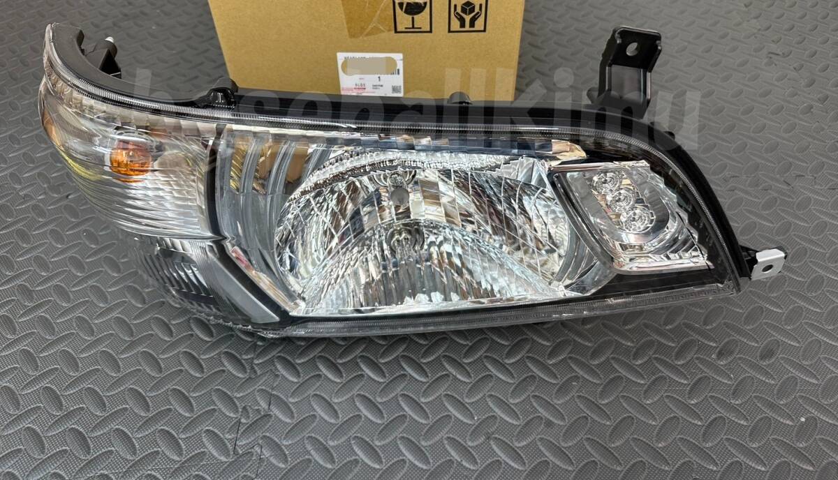 ■新品■トヨタ 純正 ダイナ トヨエース デュトロ XZC 600 605 605 ヘッドライト ハロゲン 右側 RH 拍卖
