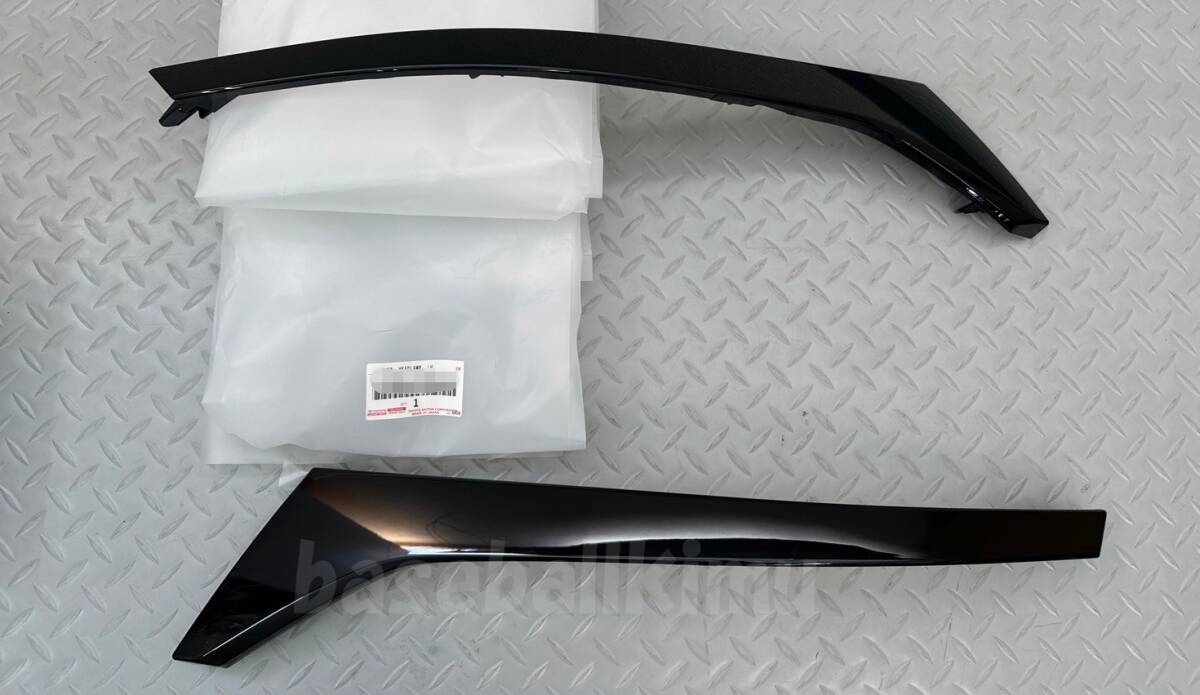 ■新品■トヨタ 純正 ノア ヴォクシー エクスファイア 80系 ヘッドライトカバー ガーニッシュ 左右セット ブラック拍卖