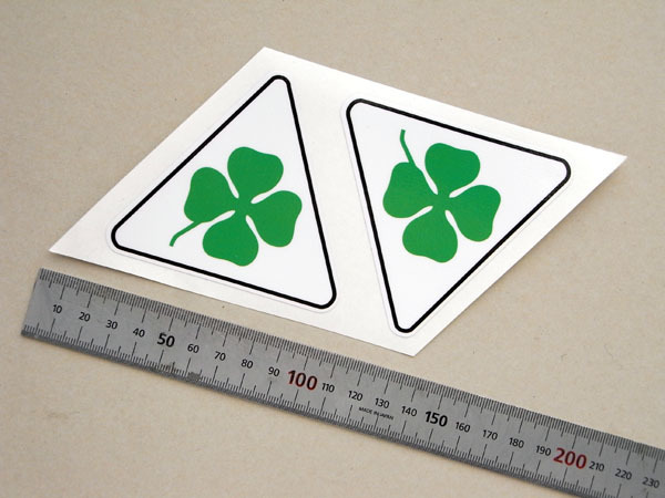 アルファロメオ クァドリフォリオ 外装用ステッカー 高さ 8cm 左右セット 拍卖