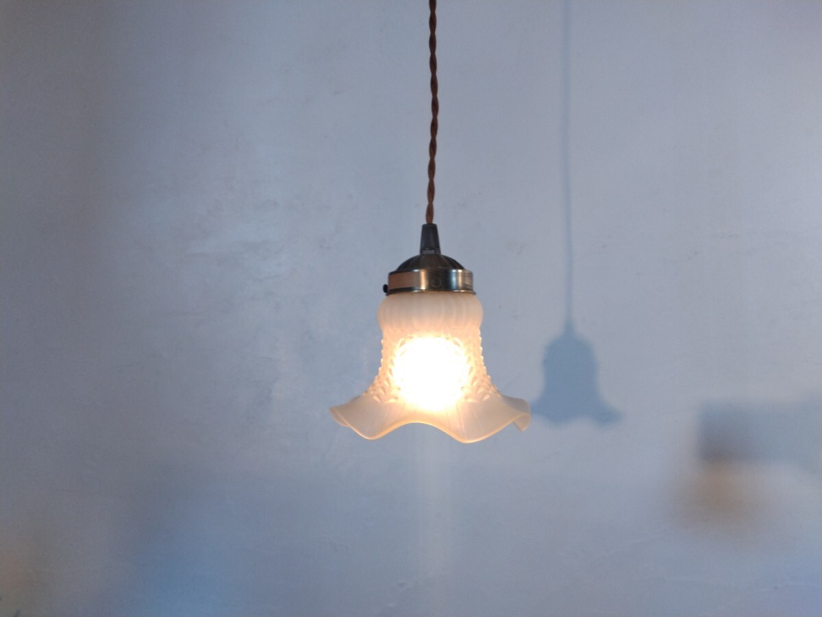 R70205-2 フレンチスタイル/洋館スタイル/デザインガラス/アールデコ/リリーフ/吊り下げペンダントライト拍卖