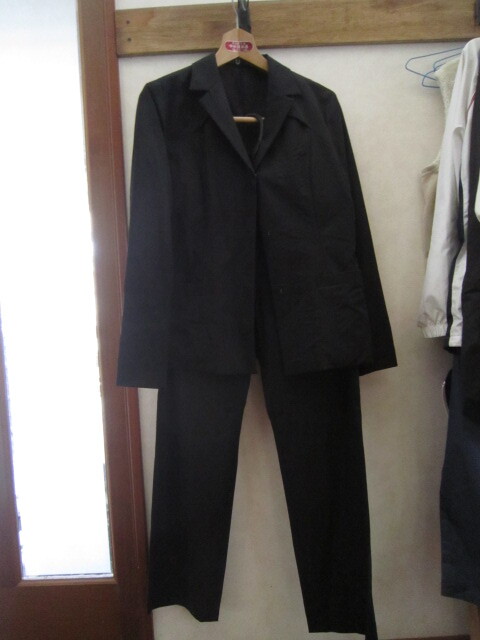y199 Gabardine K.T ギャバジンケーティー パンツスーツ 中古 9号拍卖