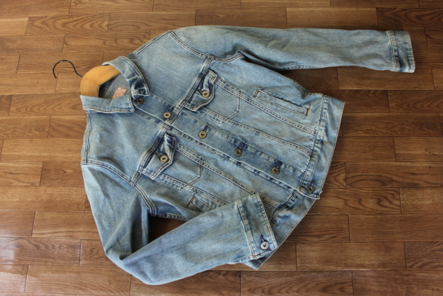 ★送料無料★オンワード樫山 23区★とっても素敵な定番ジージャン★size42拍卖