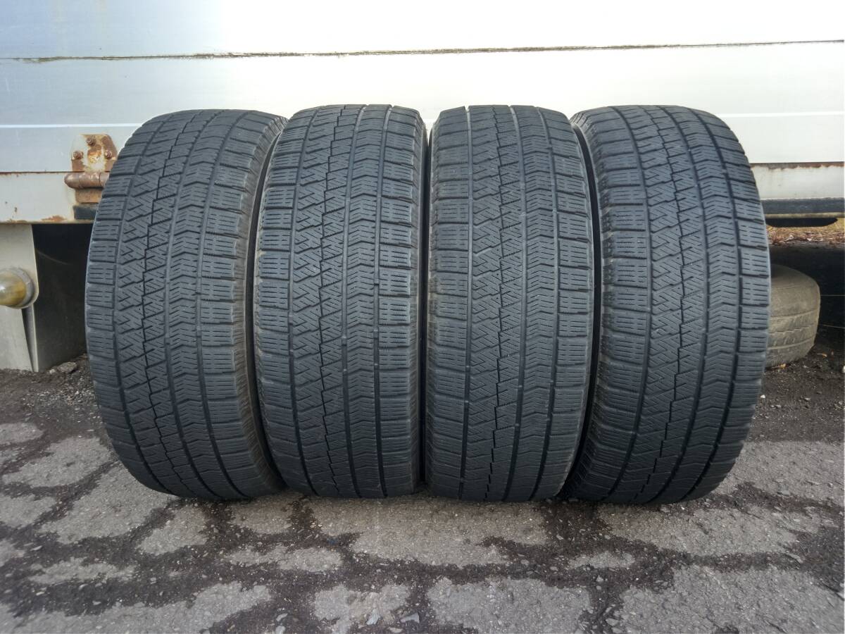残溝あり!! 中古スタッドレスタイヤ 4本set【 BRIDGESTONE ブリヂストン ブリザック VRX2 185/55R15 82Q 】デミオ・bB・ラウム・ノート他拍卖