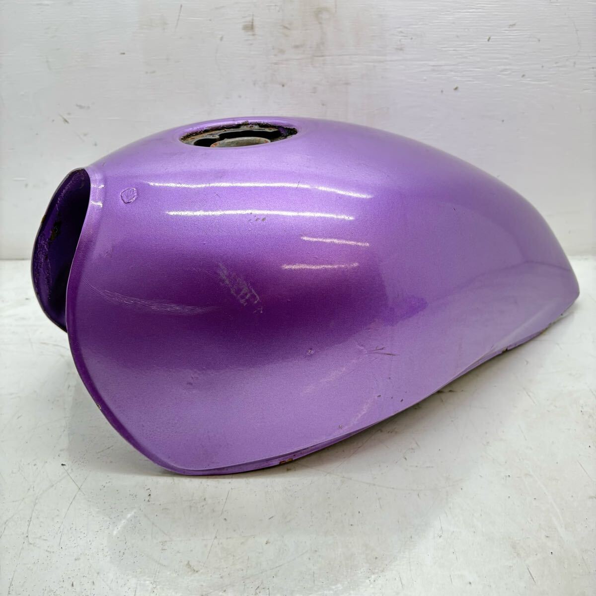 01134 カワサキ ゼファー750 ZR750C フューエルタンク 燃料タンク 拍卖