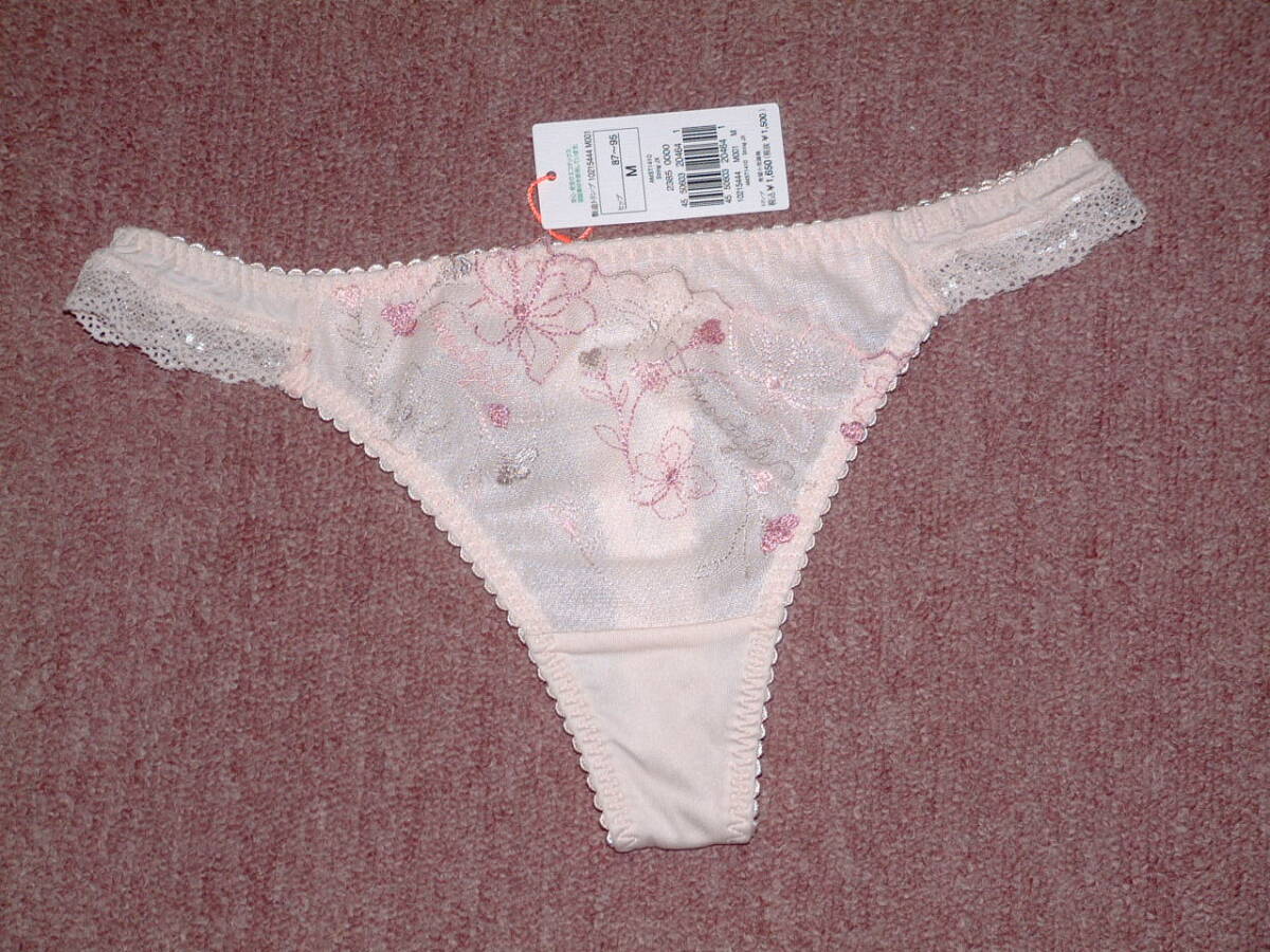 ★送料込み★定価1650円★トリンプ アモスタイル ラインアートステッチ ストリング Tバック Mサイズ AMST1410 String M001拍卖