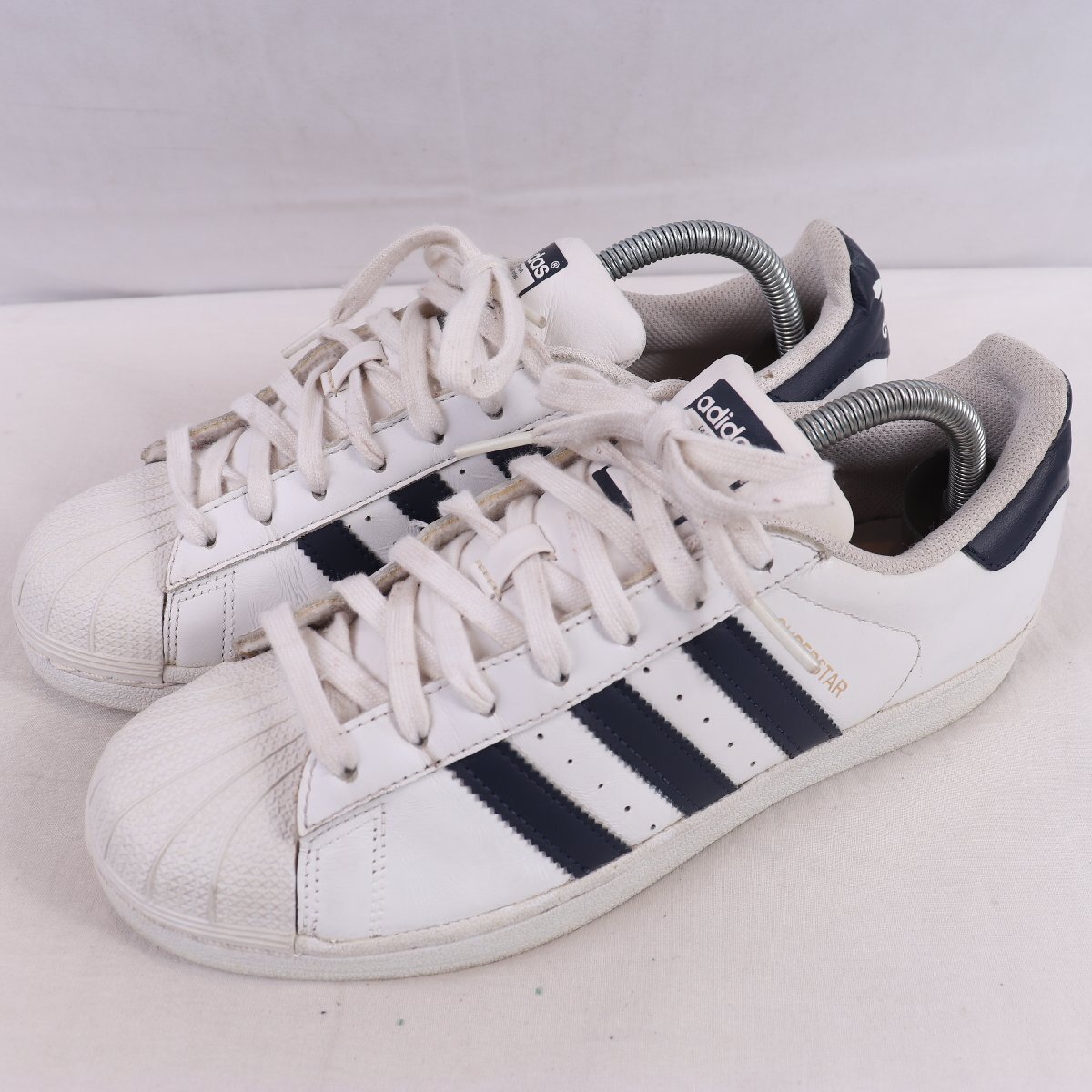 SUPERSTAR 25.5cm/adidas スーパースター アディダス スニーカー 白 ホワイト 紺 中古 古着 メンズ ad5966拍卖
