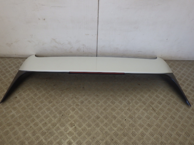 新車外し RV3 RV4 RV5 RV6 VEZEL ヴェゼル リアスポイラー テールゲートスポイラー NH883P プラチナホワイトパール 74910-3M0-003ZE 即決②拍卖