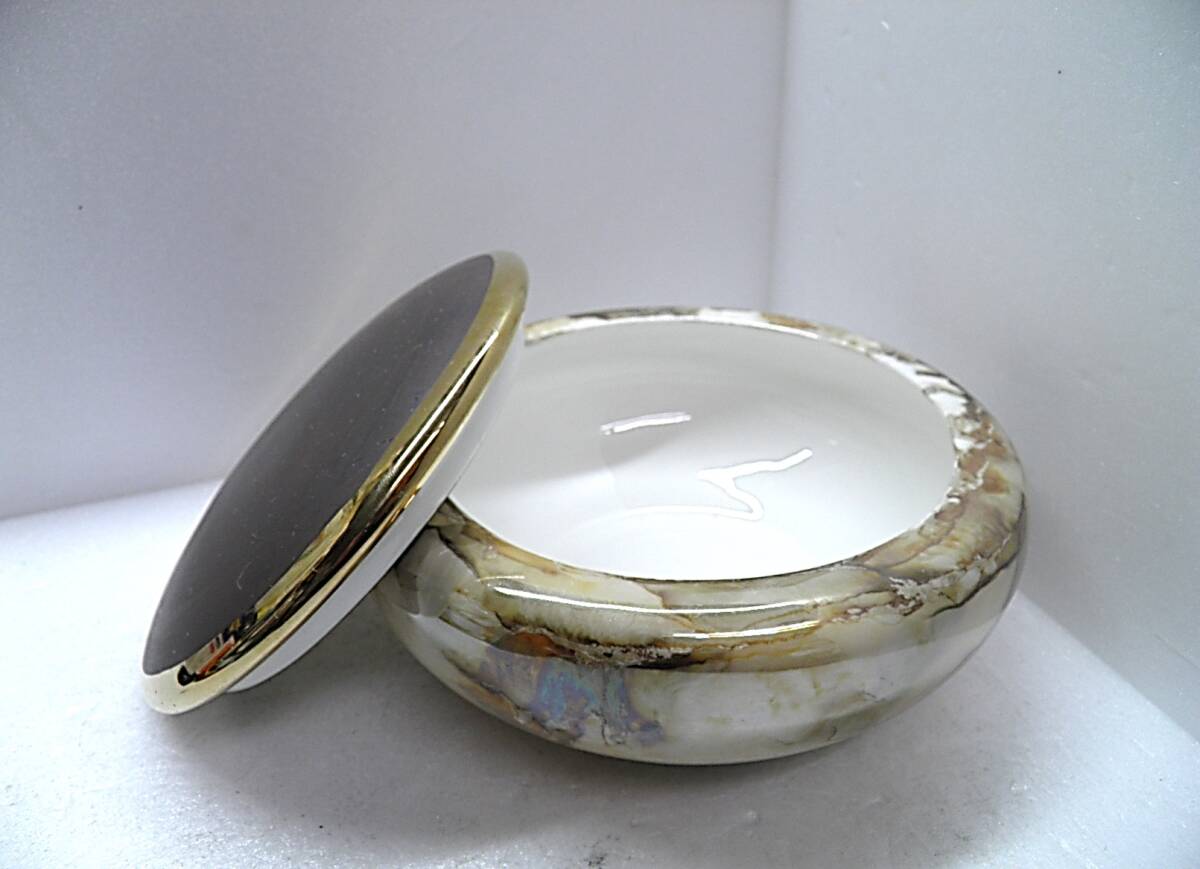 【世界の陶磁器】スペイン産◆バレンシア陶器◆金彩 手描き 蓋物◆HAND PAINTED拍卖