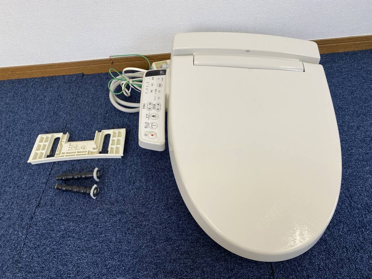 【中古】INAX(イナックス) 電気温水便座 ウォシュレット・シャワートイレ「CW-KB21」☆#BN8(オフホワイト)☆直接引き取り可拍卖