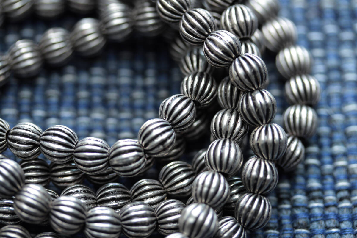 *Afghan:white metal vintage beads拍卖