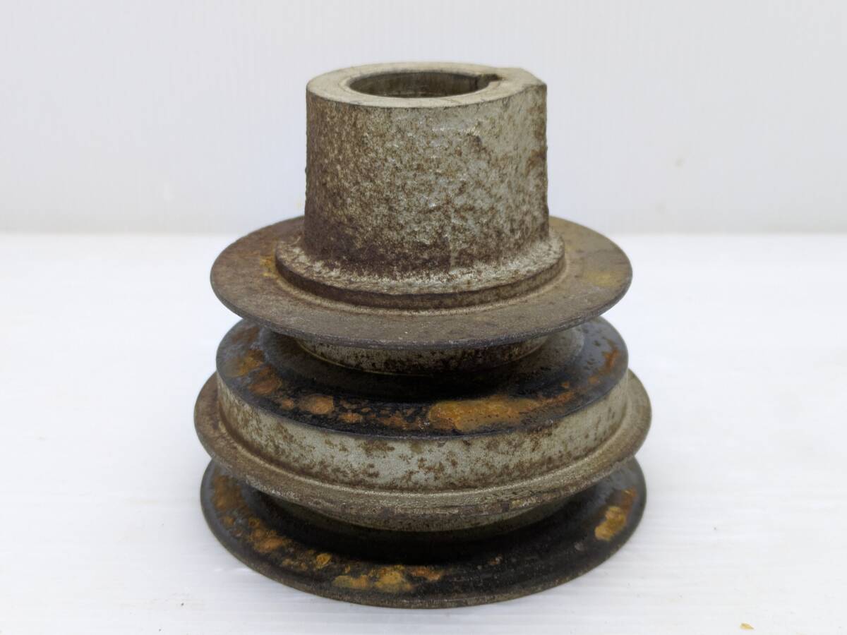 No.Z8●2連プーリー●Bベルト●軸径Φ25mm●鍵幅7mm●外径Φ80/90mm●全体厚み82.5mm●発動機用●エンジン用●パーツ●部品拍卖