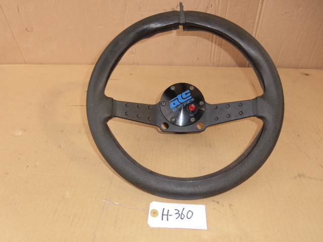 KP-837-2 希少・当時物 RC COMPETITION ステアリング 35Φ atc VOLANTI SPORTIVI ボス付き拍卖