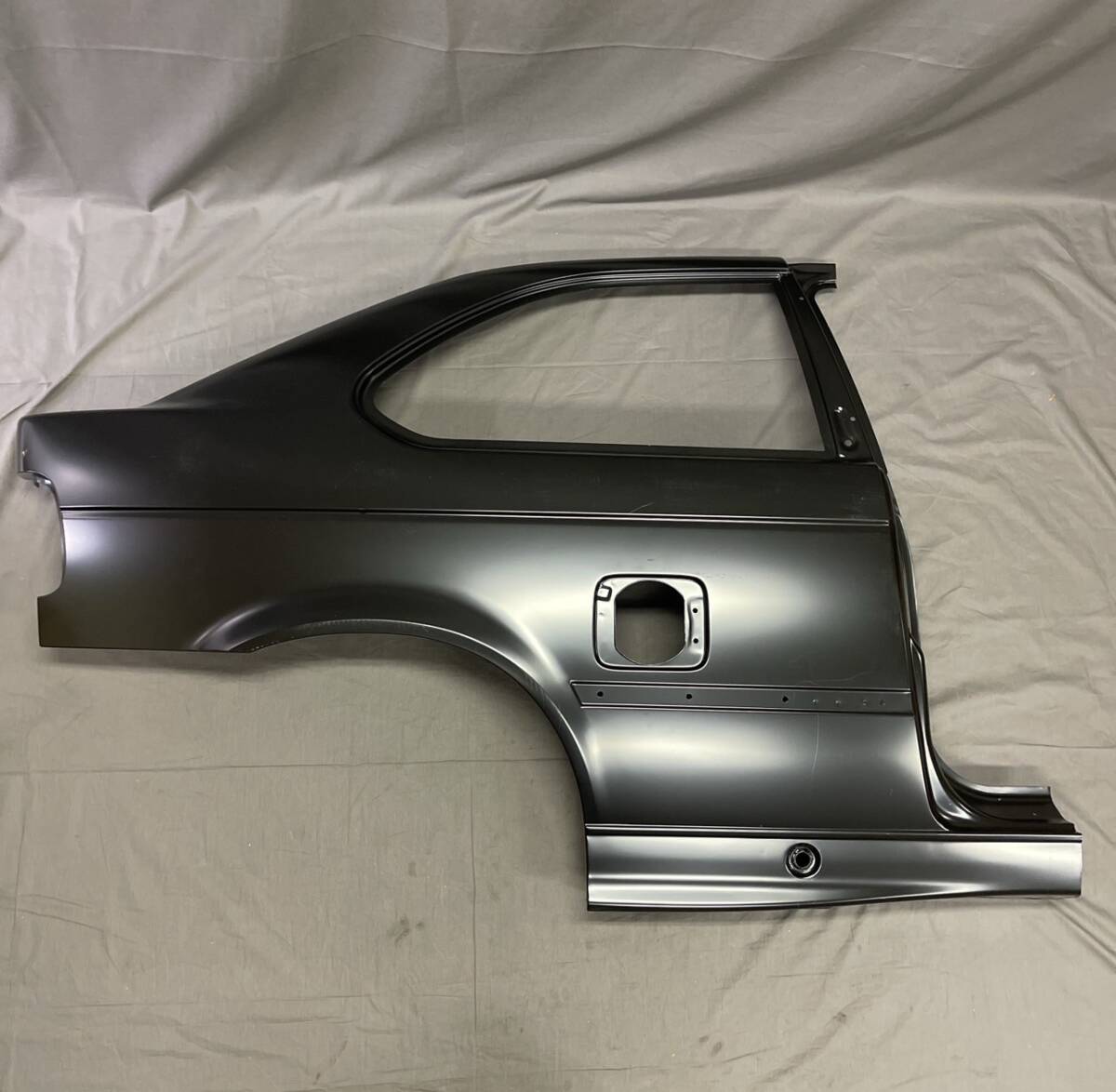 ビーエム S-230 ◎ 取り外し品 BMW リア サイド パネル ドア 41 00 8 191 144 後部座席 E36 整備 メンテンナス 修理 交換 部品 カー用品拍卖