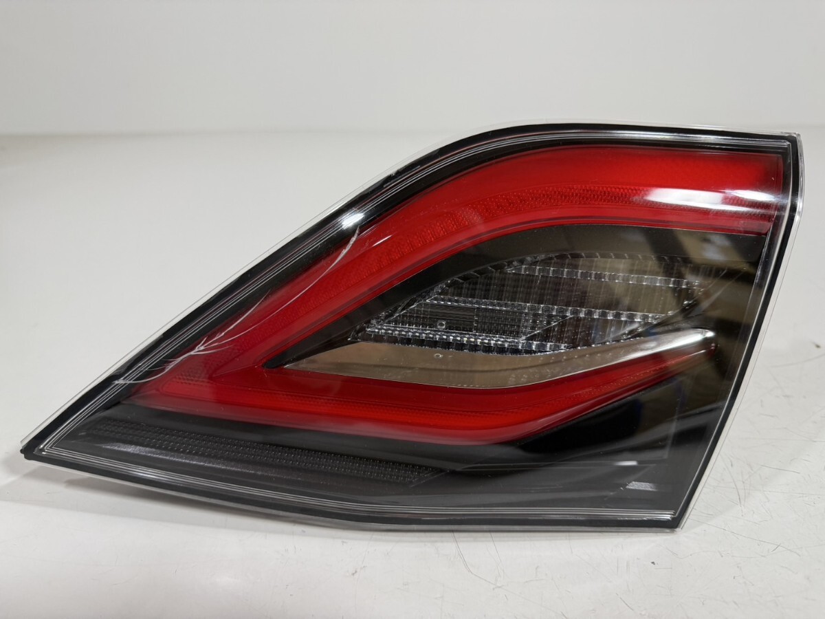 トヨタ 純正 ARS220/GWS224 クラウン LED テールライト 右側 内側 刻印:KR KOITO 30-453/81581-30651 棚番TH-480ジャンク扱い拍卖