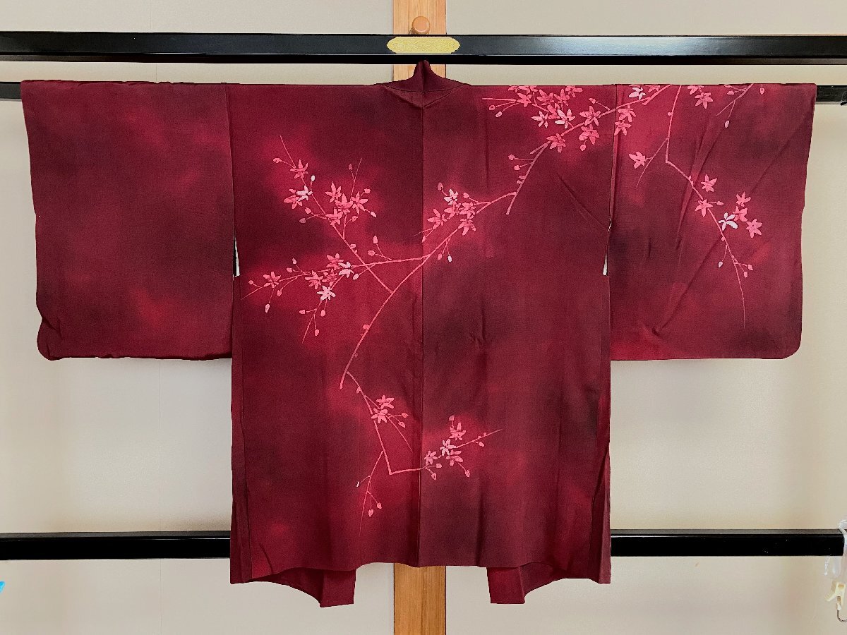 90B/★羽織★紐付き アンティーク ワインレッド 黒のぼかし 桜の枝柄 モダン レトロ お洒落 リメイク素材 古布 和装 リサイクル着物拍卖