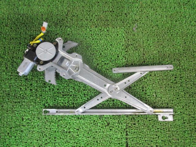 トゥデイ E-JA5 左フロントドア パワーウィンドモーター レギュレータモーター 72255-ST5-J01 /42333拍卖