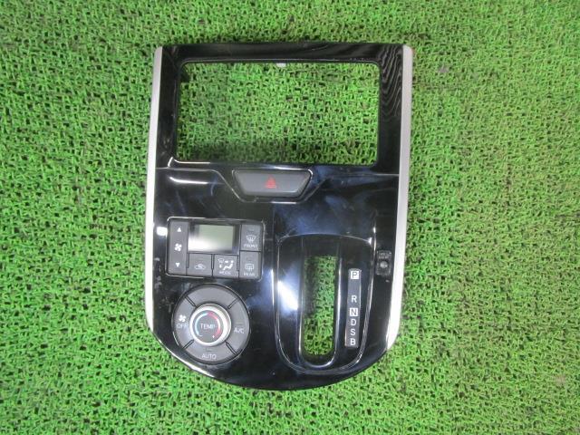 タント DBA-LA600S オーディオパネル 55406-B2D90-C2 55406-B2D90 /42352拍卖