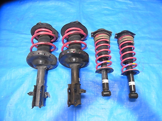 スバル GJ2 インプレッサ サスペンション ストラット 一台分 4本 ガタ無し オイル漏れ無し STI コイルスプリング 強化品 管M0130-20拍卖