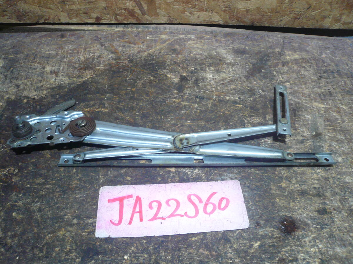 S60 本州送料1200円 ジムニー JA22 レギュレーター 右拍卖